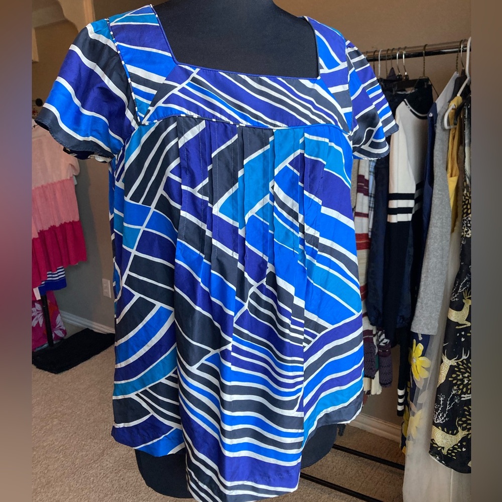 Banana Republic square neck silk blouse, size medium